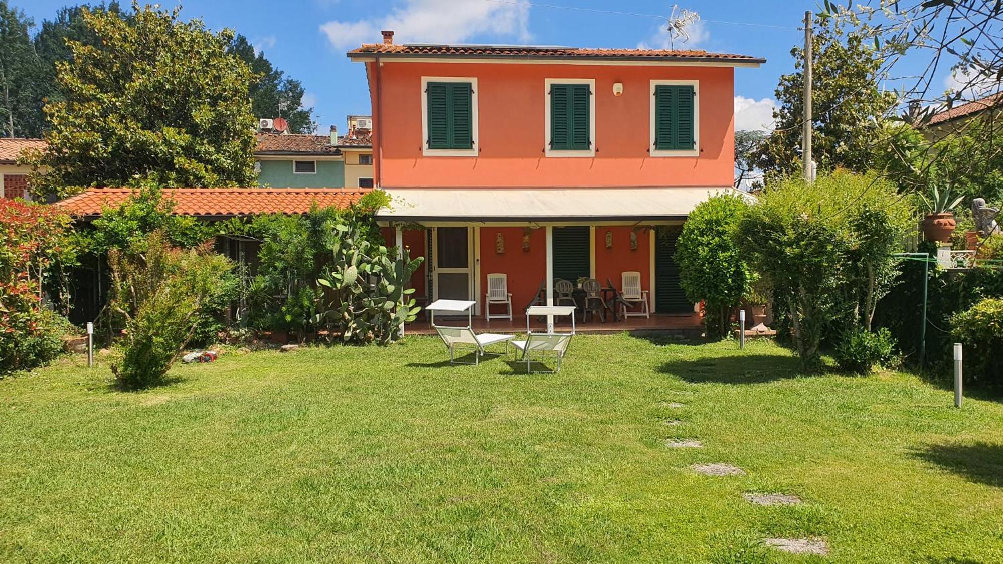 La Casa Delle Buone Letture Villa Lucca Eksteriør billede